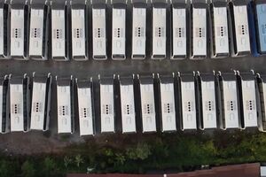 Cemitérios de tuk-tuks, autocarros e barcos mostram ausência de turismo na Tailândia