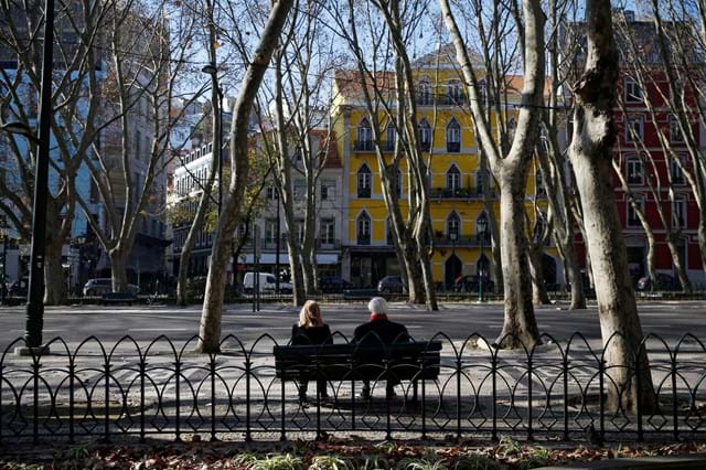 Covid-19. Portugal com mais 33 mortos e 1.071 novos infetados