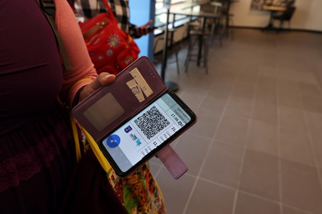 Israel reabre cafés, bares e restaurantes com prioridade para vacinados