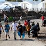 Grécia anuncia encerramento de campo de refugiados de Lesbos