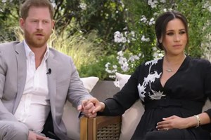Harry quebra o silêncio sobre saída da família real: 'Tive medo que a história se repetisse'