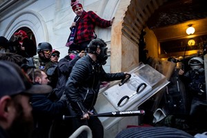 Como os Proud Boys planearam o ataque ao Capitólio durante meses