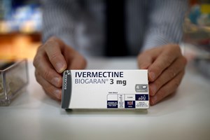 Ivermectina: O medicamento para piolhos prescrito por médicos contra a covid-19