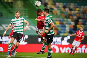 Sporting vence Santa Clara com golo nos descontos e bate recorde