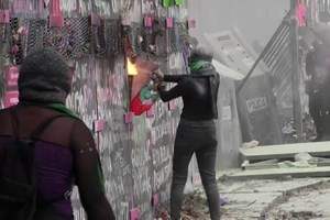 Motins marcam o Dia da Mulher no México