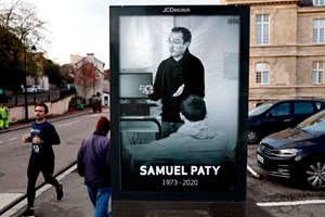 Aluna que denunciou professor decapitado em França revela ter mentido