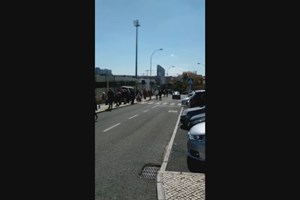 Erro informático provoca longas filas para vacinação contra Covid-19 em Carnaxide
