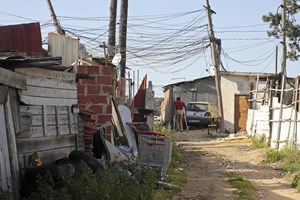 Dentro do bairro cercado pela polícia: 'Sentimo-nos seguros com a polícia'
