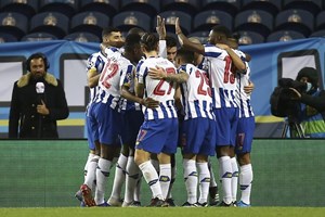 FC Porto confirma que jogos com o Chelsea serão disputados em Sevilha