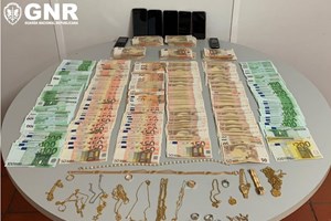 GNR recupera 70 mil euros e peças de ouro roubadas da casa de um idoso