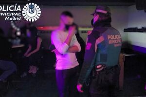 Polícia de Madrid interrompe 384 festas ilegais durante o fim de semana - sábado