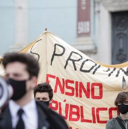 É uma 'proposta terrorista': estudantes prometem sair às ruas para contestar aumento das propinas
