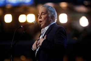 Paul Simon vende catálogo com seis décadas de música à Sony