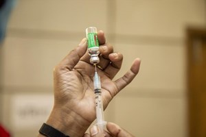 Açores já administraram primeira dose da vacina a 75% da população com mais de 75 anos