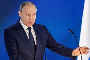 Vladimir Putin recusa garantir que Navalny vai sair vivo da prisão