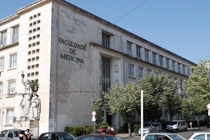 Insinuação de plágio em doutoramento abre “caça às bruxas” em Coimbra