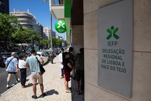 Desempregados voltam a ter de procurar emprego de forma presencial