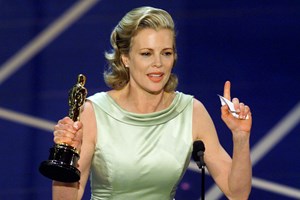 Kim Basinger: a diva que perdeu quase tudo