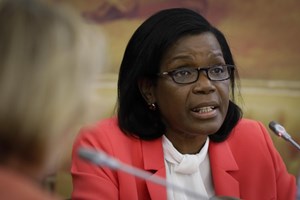 Portas giratórias: Há 16 magistrados no Governo