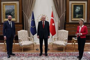 Ursula Von der Leyen - Erdogan - Charles Michel