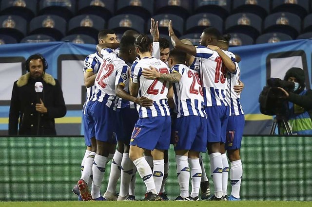 Meias-finais da Champions devem passar a jogo único - Liga dos