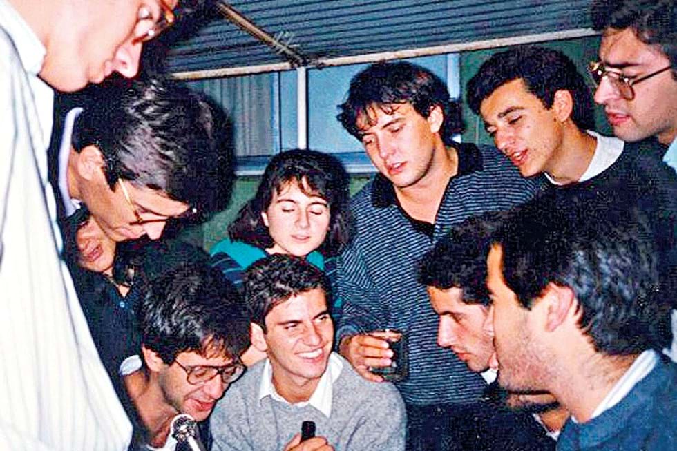Em 1986, com 20 anos (e com cabelo), num jantar de turma do curso de Direito da Católica