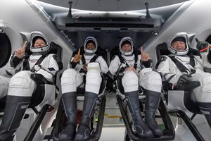 Quatro astronautas a bordo da cápsula da SpaceX aterraram nos EUA