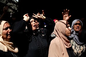 Israel atacou Gaza em resposta a rockets. 23 pessoas morreram