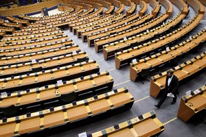 Parlamento Europeu reúne-se para discutir suspensão das patentes
