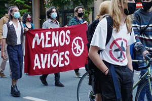 Manifestantes contra a crise climática querem bloquear o Aeroporto de Lisboa