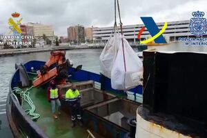 Polícia espanhola apreende sete toneladas de haxixe - sábado