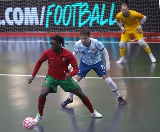 Zicky Té nomeado para melhor jovem jogador do Mundo - Futsal