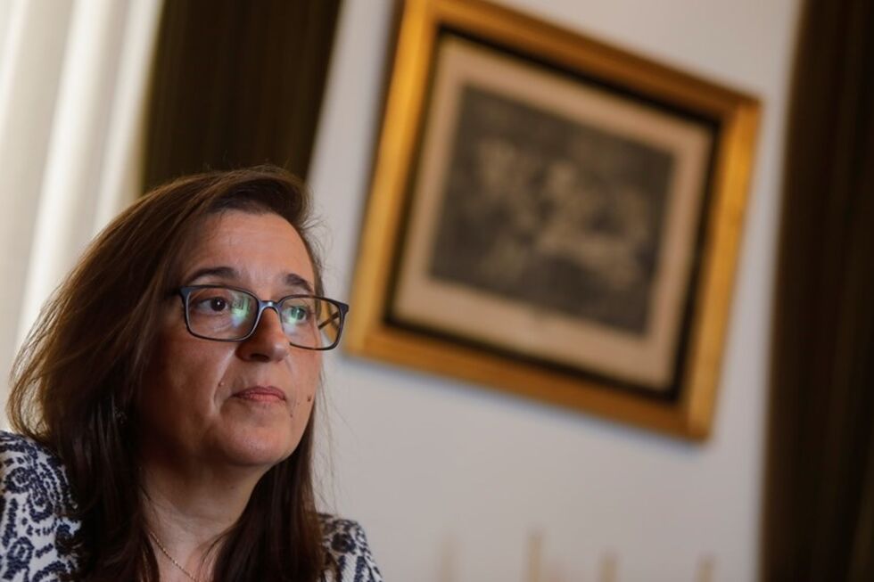 A Autoridade Tributária, liderada por Helena Borges, já admitiu o erro e promete notificar as novas liquidações, já corrigidas, até final do mês.