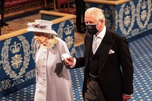 Palácio de Buckingham acusado de discriminação racial na contratação de funcionários