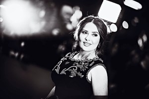 Salma Hayek: três shots de tequila no cinema