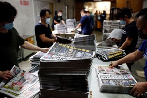 Hong Kong: Dois dirigentes do Apple Daily acusados de conspirar com forças estrangeiras