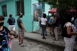 Covid-19: Vacina cubana com eficácia de 62% após segunda dose das três previstas