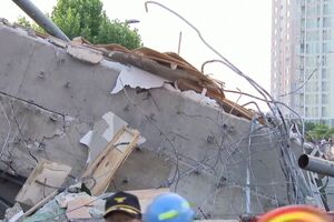 Prédio desaba sobre autocarro e mata nove passageiros na Coreia do Sul