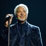 Tom Jones: “Cheguei a ser considerado para o papel de James Bond”  