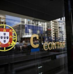 Mais de meia centena de autarcas e gestores condenados por lesarem o Estado em milhões 