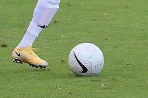 Covid-19: Vacinação deixa 15 jogadores do Leixões com efeitos secundários e sem poder treinar