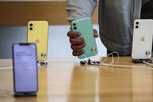 iPhone 11, Apple
