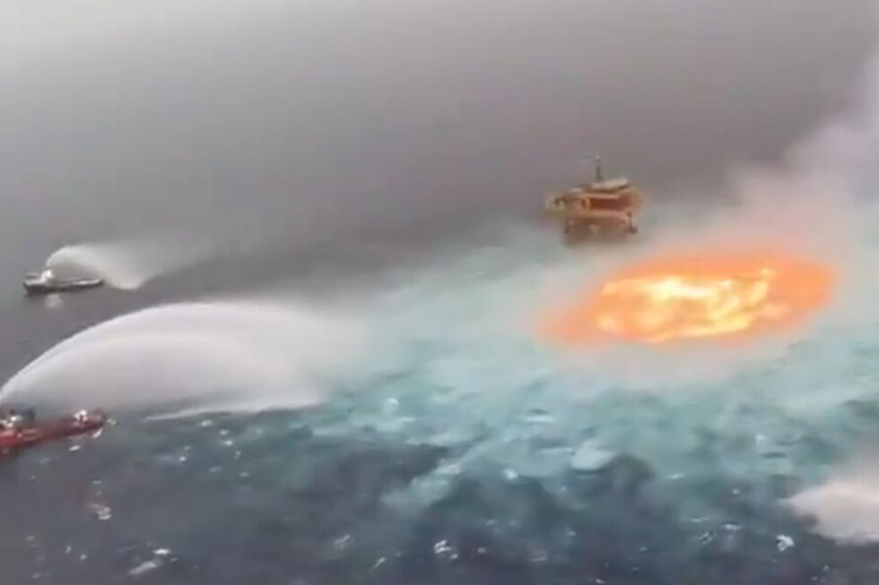 Fogo no Golfo do México