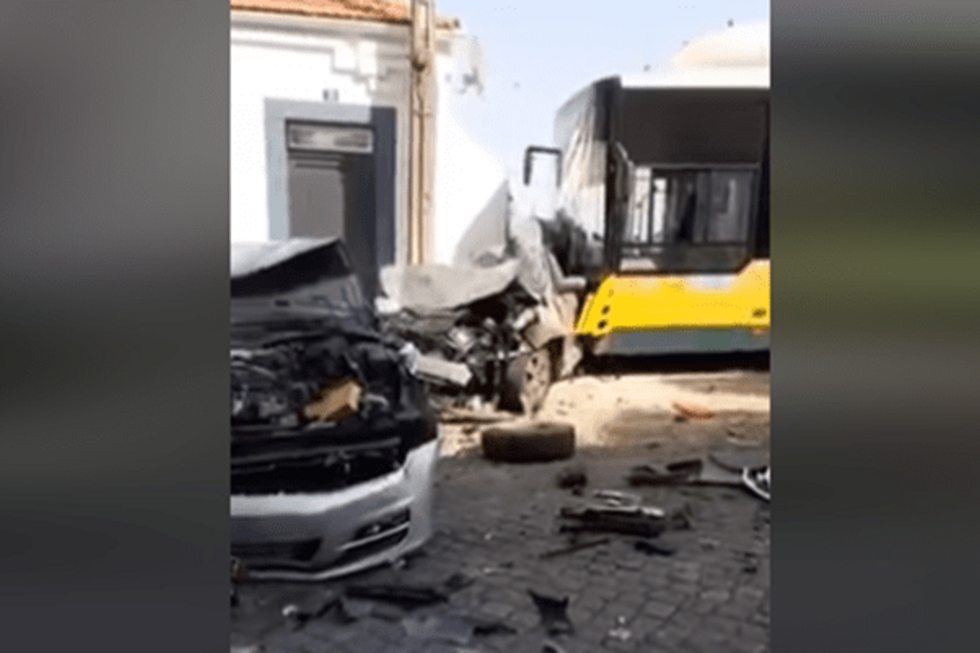 Acidente autocarro Lisboa
