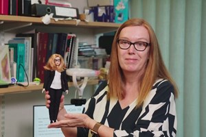 Barbie homenageia mulheres que lutaram contra a covid-19