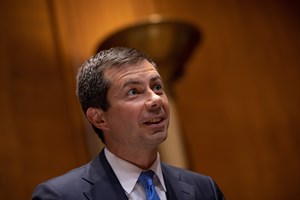 EUA: Primeiro ministro abertamente homossexual anuncia que foi pai