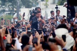 A SÁBADO em Paris: a Messimania tomou conta dos adeptos do PSG