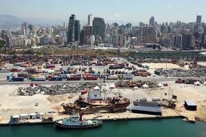 Beirute vista de cima um ano após a explosão que devastou a capital libanesa - sábado