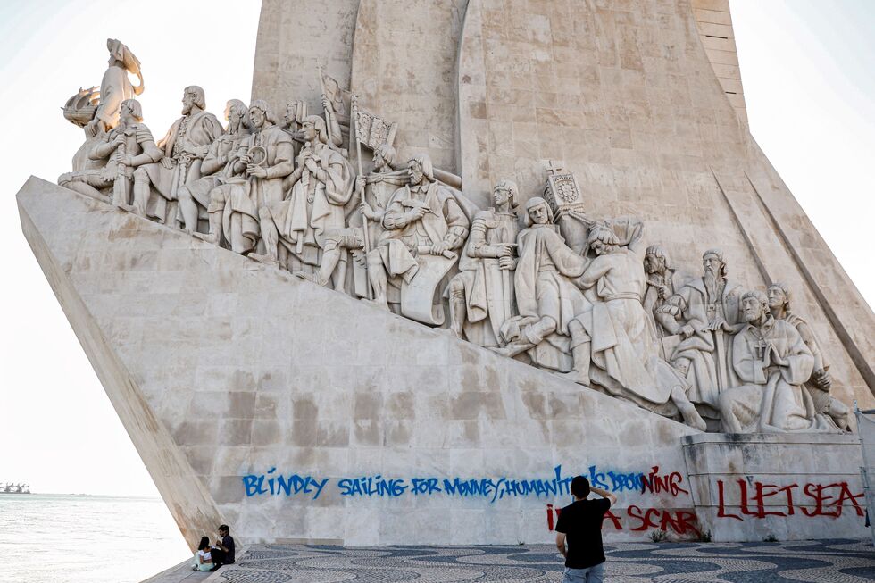 Padrão dos Descobrimentos vandalizado