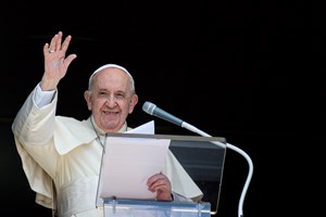Papa apela a 'gestos concretos de justiça e solidariedade' na ajuda aos pobres